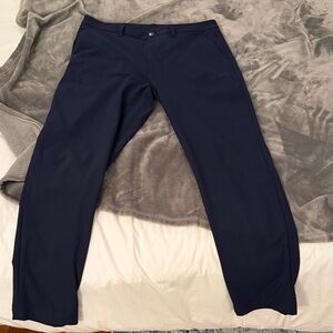 33x32 Navy Lululemon ABC trouser